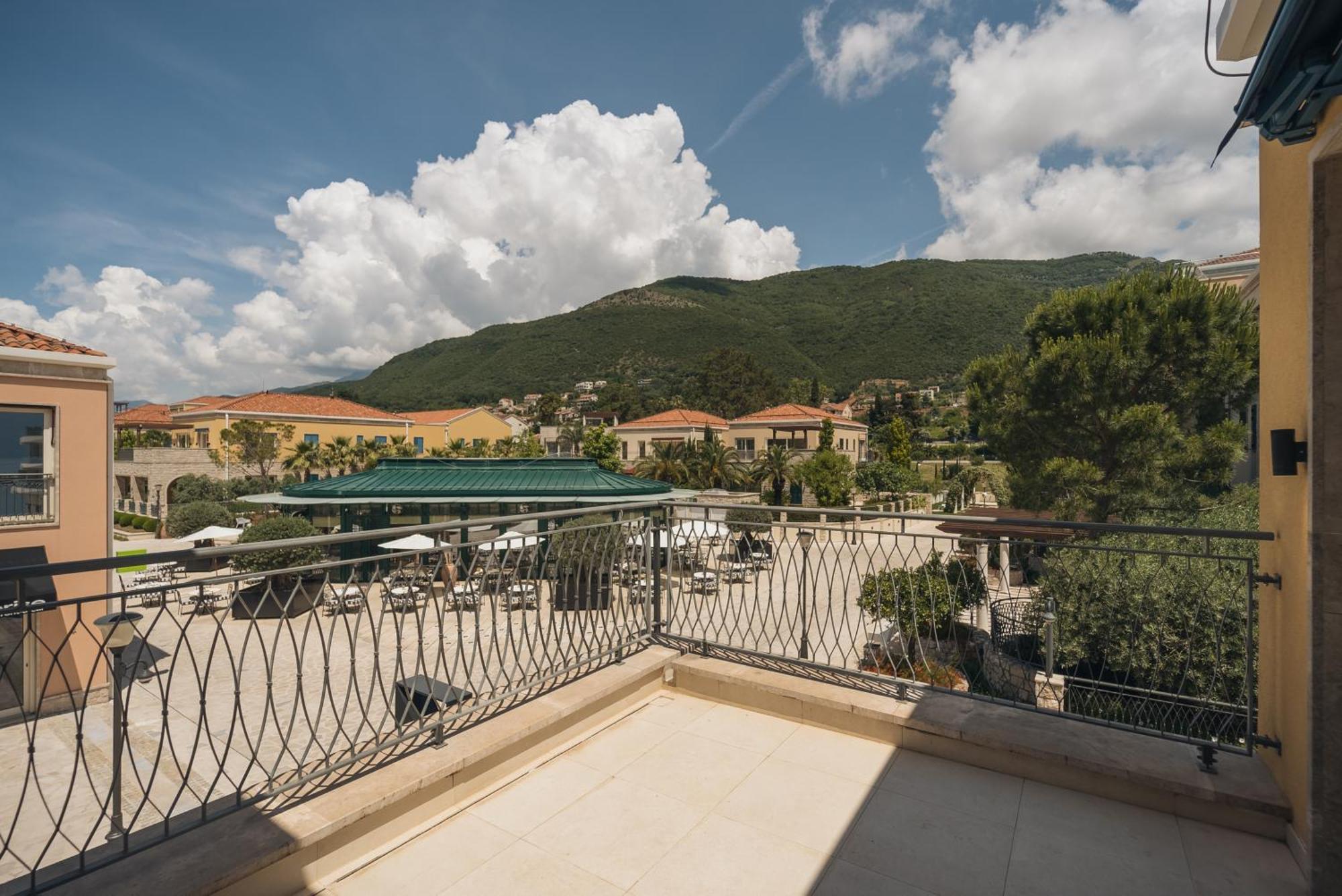Portonovi Resort Херцег-Нови Экстерьер фото